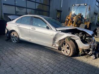 damaged passenger cars Mercedes C-klasse C (W204), Sedan, 2007 / 2014 3.0 C-350 CDI V6 24V 2010/3